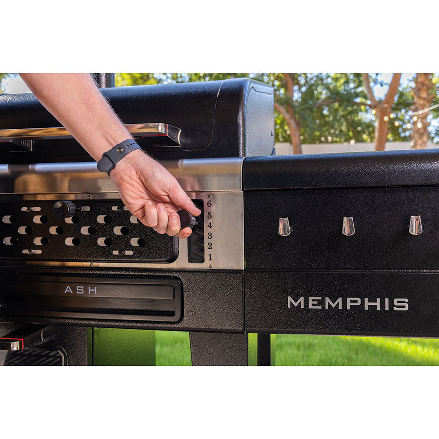 Pit Boss Memphis Ultimate 4-in-1 GAS Charcoal Combo Grill with Smoker
